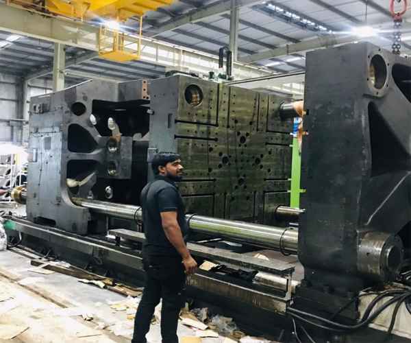 Machine Installation work, After Doing Complete Toggle Refurbishment work, Machine Injection Moulding Machine JSW-1600 Ton